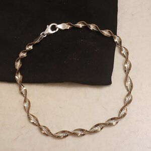 Sterling Silver Debut Twisted Herringbone Bracelet